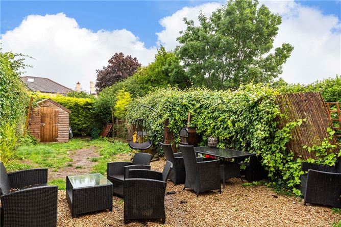 39 Mount Eagle Drive, Leopardstown Heights, Dublin 18