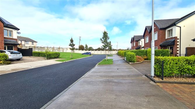 39 Castle Park, Termonfeckin, Louth