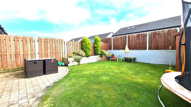39 Castle Park, Termonfeckin, Louth
