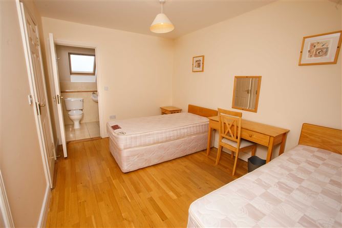 17 Crystal Fountain, Ballyseedy, Tralee, Co. Kerry