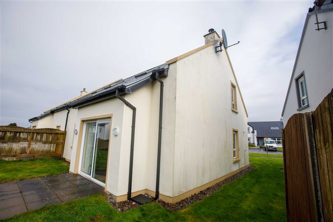 17 Crystal Fountain, Ballyseedy, Tralee, Co. Kerry