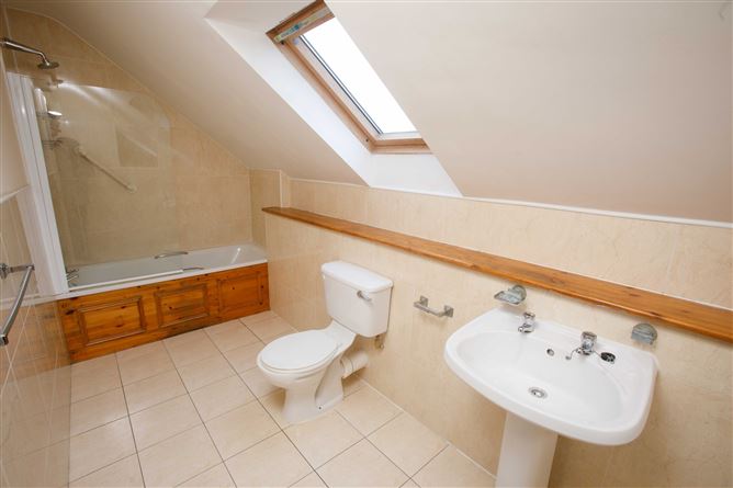 17 Crystal Fountain, Ballyseedy, Tralee, Co. Kerry
