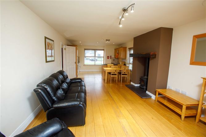 17 Crystal Fountain, Ballyseedy, Tralee, Co. Kerry