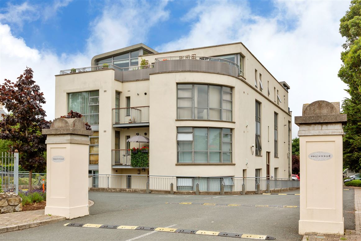 19 Eaglewood, Rochestown Avenue, Dun Laoghaire, Co. Dublin Sherry