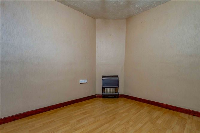 100 Sperrin Road, Drimnagh, Dublin 12
