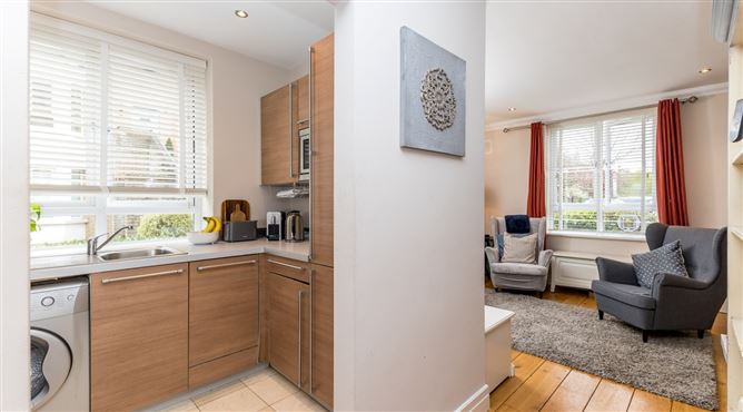67 Castleheath, Swords Road, Malahide, Dublin