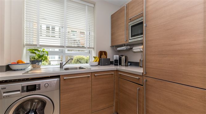67 Castleheath, Swords Road, Malahide, Dublin