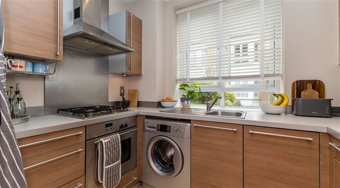 67 Castleheath, Swords Road, Malahide, Dublin