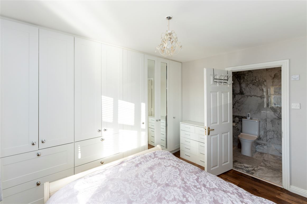 32 Oakfield Fr Russell Road , Dooradoyle, Limerick