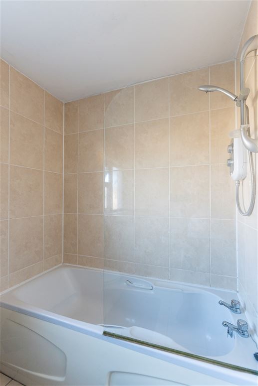 32 Oakfield Fr Russell Road , Dooradoyle, Limerick