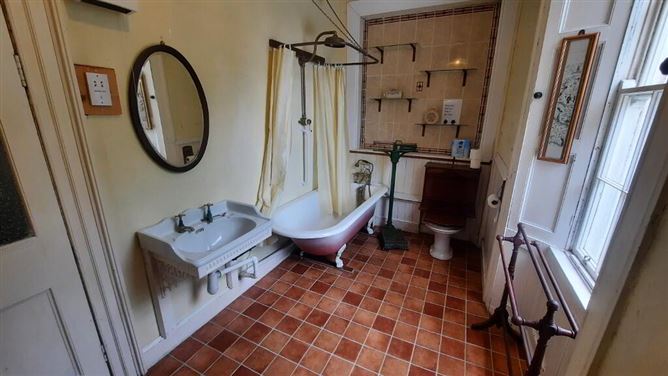 Cuiltybar House, Carrowlean, Coolaney, Sligo