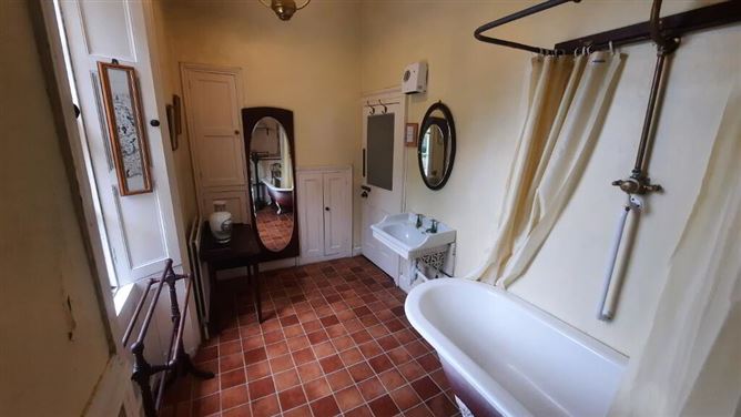 Cuiltybar House, Carrowlean, Coolaney, Sligo