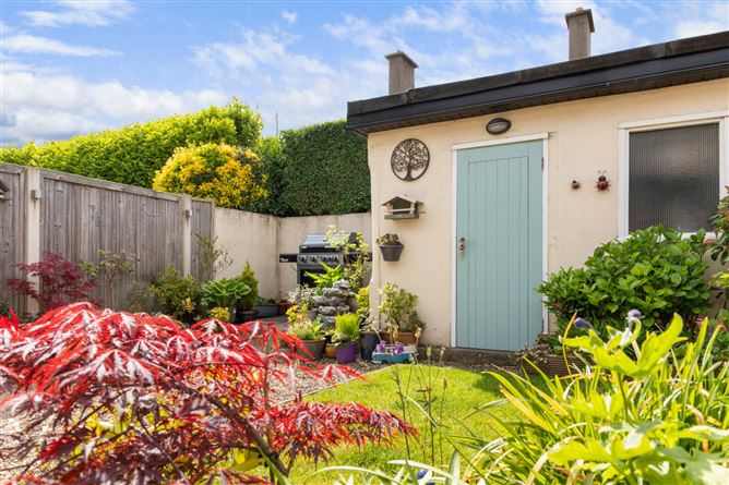 3 Oliver Plunkett Avenue, Monkstown, County Dublin