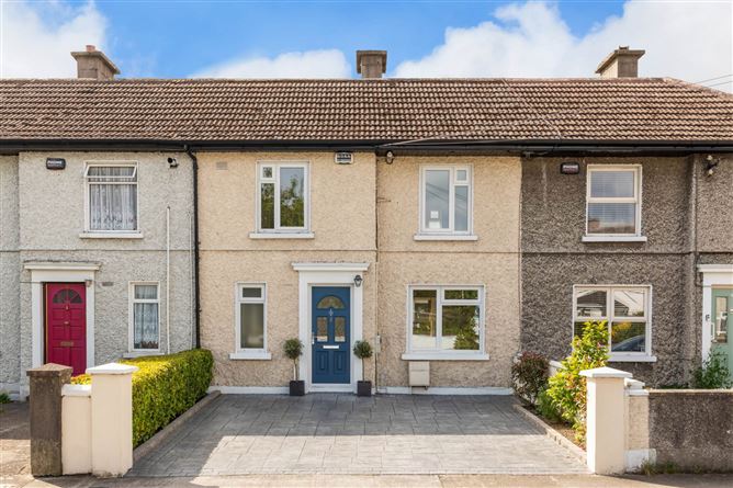 3 Oliver Plunkett Avenue, Monkstown, County Dublin