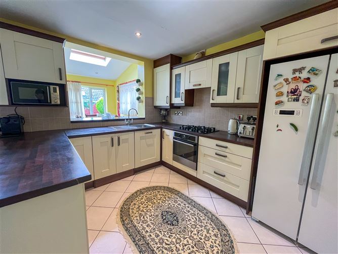 23 Ellensborough Drive, Kiltipper, Dublin 24