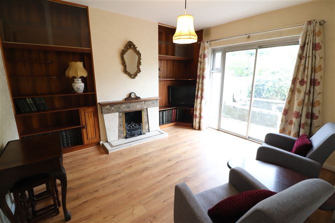 8 Springfield Drive, Dooradoyle, Limerick