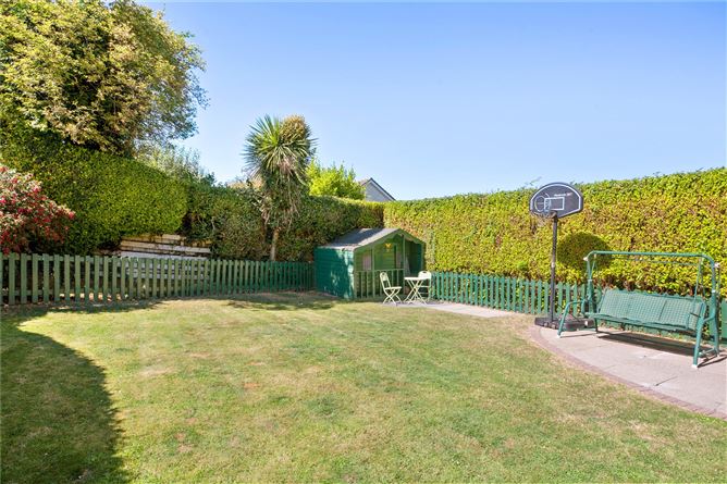 13 Cornelscourt Hill Road, Foxrock, Dublin 18