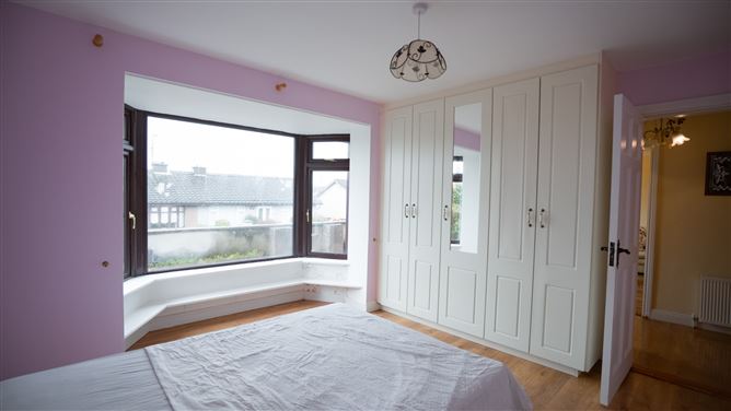 24 Wilmount Park, Carrignafoy, Cobh, Cork