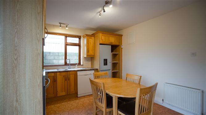 24 Wilmount Park, Carrignafoy, Cobh, Cork