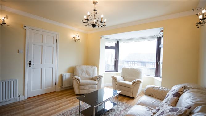 24 Wilmount Park, Carrignafoy, Cobh, Cork
