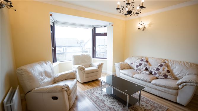 24 Wilmount Park, Carrignafoy, Cobh, Cork