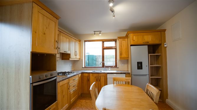 24 Wilmount Park, Carrignafoy, Cobh, Cork