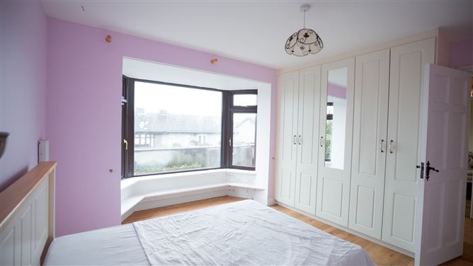 24 Wilmount Park, Carrignafoy, Cobh, Cork