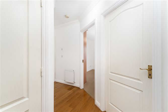 24 Torquay, Castle Court, Kilgobbin Wood, Sandyford,   Dublin 18