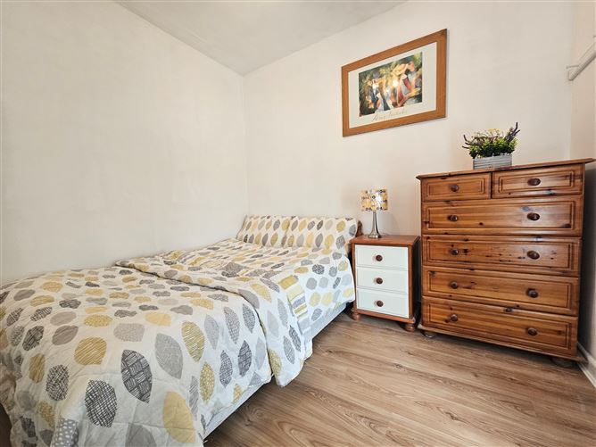 Charledon Ocean Lodge, Main Street, Ballyheigue, Kerry