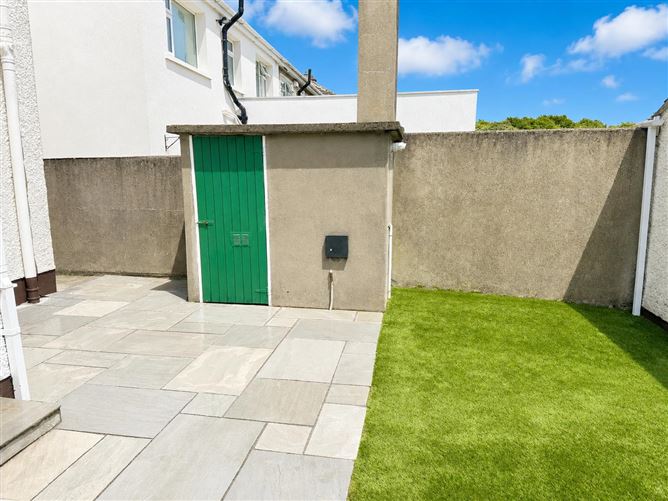 Photo 25 of 28 — 68 Hampton Court, Clontarf, Dublin 3, D03E726