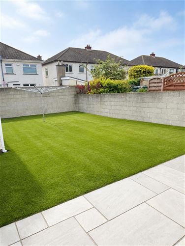 Photo 24 of 28 — 68 Hampton Court, Clontarf, Dublin 3, D03E726