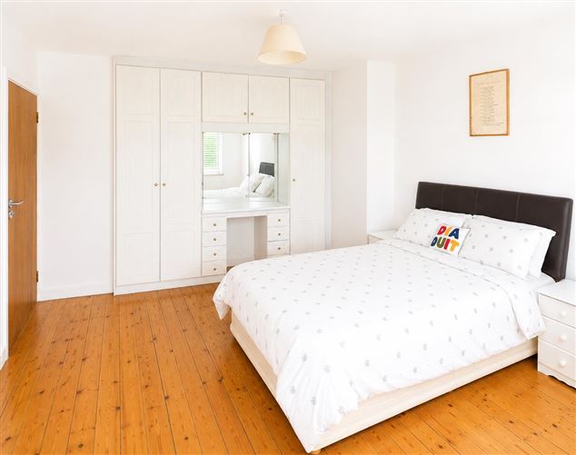 Photo 23 of 28 — 68 Hampton Court, Clontarf, Dublin 3, D03E726