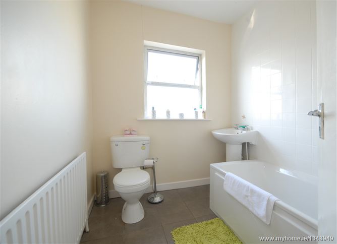 Photo 9 of 13 — 34 RIVERSIDE GROVE, Clonshaugh,   Dublin 17