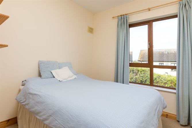 22 Chapel Wood, Kilmuckridge, Wexford