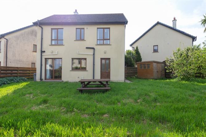22 Chapel Wood, Kilmuckridge, Wexford