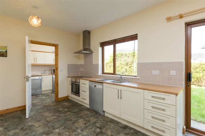 22 Chapel Wood, Kilmuckridge, Wexford