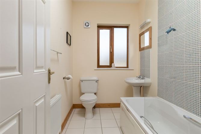 22 Chapel Wood, Kilmuckridge, Wexford