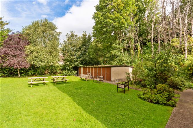 6 The Laurels, Rathfarnham, Dublin 14