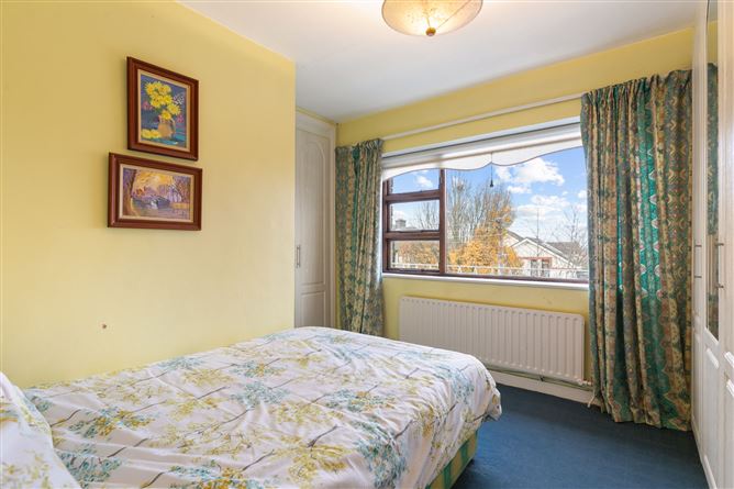 https://photos-a.propertyimages.ie/media/9/4/9/4781949/95e60c7c-905b-4552-bafd-38e9b9401435_l.jpg