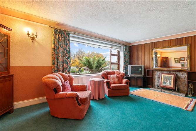 https://photos-a.propertyimages.ie/media/9/4/9/4781949/95e60c7c-905b-4552-bafd-38e9b9401435_l.jpg