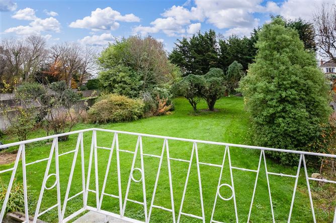 https://photos-a.propertyimages.ie/media/9/4/9/4781949/95e60c7c-905b-4552-bafd-38e9b9401435_l.jpg