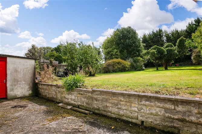 https://photos-a.propertyimages.ie/media/9/4/9/4781949/95e60c7c-905b-4552-bafd-38e9b9401435_l.jpg