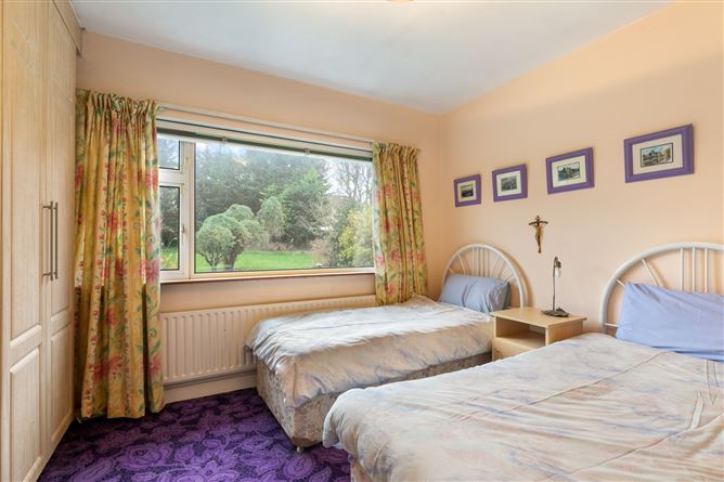 https://photos-a.propertyimages.ie/media/9/4/9/4781949/95e60c7c-905b-4552-bafd-38e9b9401435_l.jpg