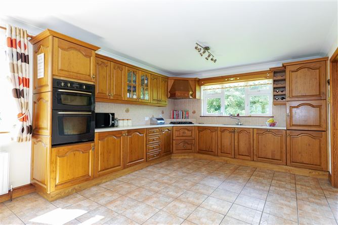 Burren View, Derrydonnell North, Oranmore, Co. Galway