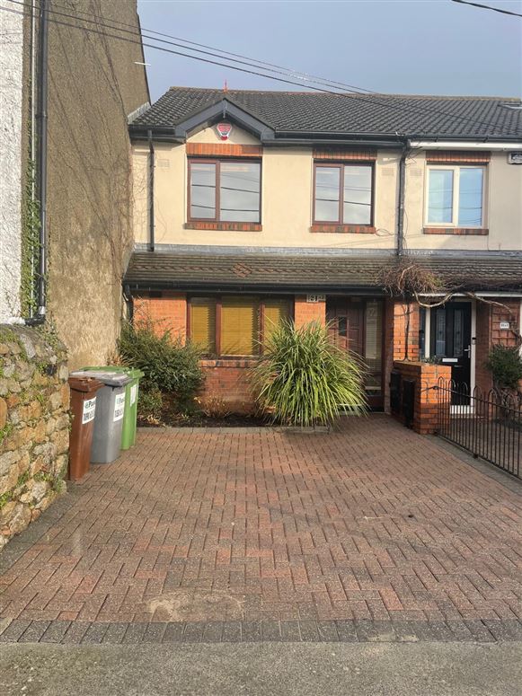 21a2 Lanesville, Dun Laoghaire, Dublin