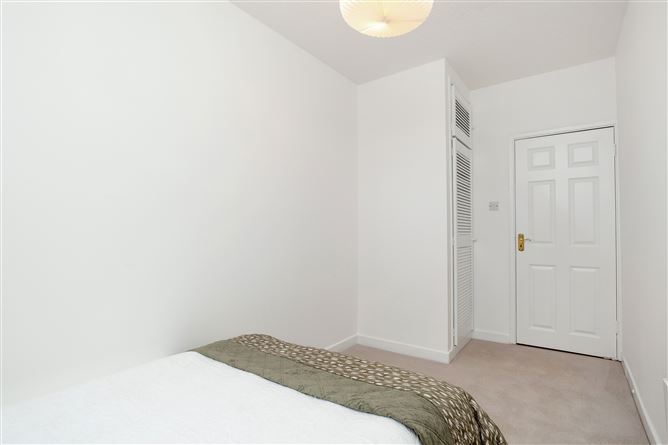 16 Donnybrook Green, Greenfield Park, Donnybrook,   Dublin 4