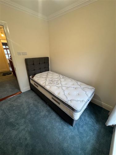 3 The Courtyard, Main Street, Slane, Meath