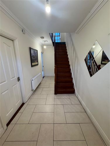 3 The Courtyard, Main Street, Slane, Meath