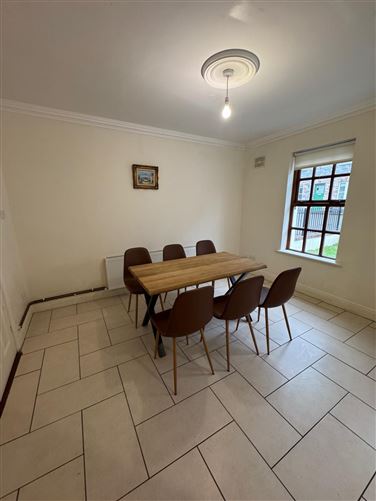 3 The Courtyard, Main Street, Slane, Meath