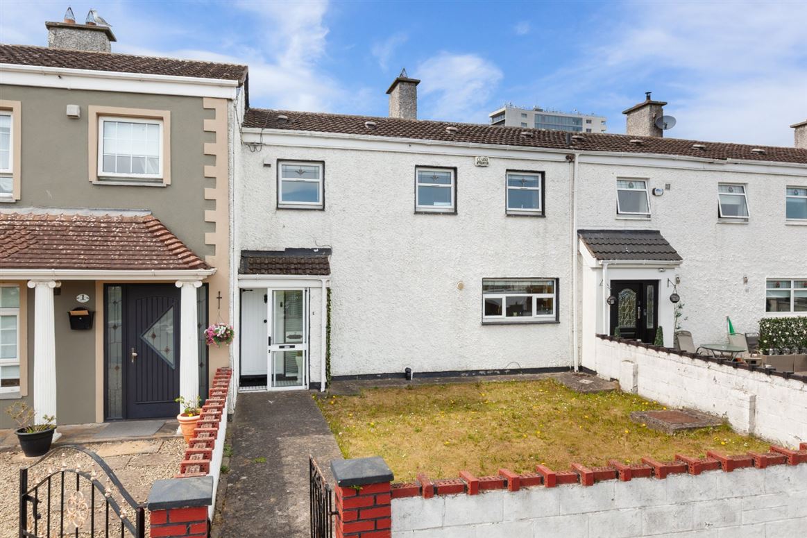 2 Coultry Drive, Dublin 9
